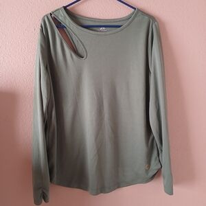 Pro-Fit Women’s Long Sleeve Cut-Out Active Top Size 1X Green